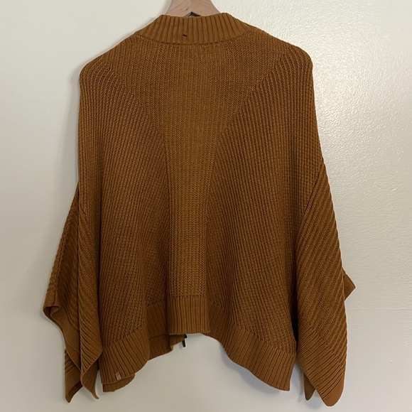 Lululemon Softer Still Wrap in Spiced Bronze - Picture 12 of 14